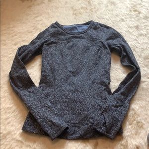 Lululemon long sleeve stretch top